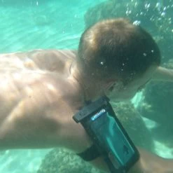 KIT COMPLET POCHETTE ETANCHE SMARTPHONE SEAWAG NOIRE NOIR/BLEU 14 KIT COMPLET POCHETTE ETANCHE SMARTPHONE SEAWAG NOIRE NOIR/BLEU -Kayak Aventure Soldes kit complet pochette etanche smartphone seawag noire noir bleu 5