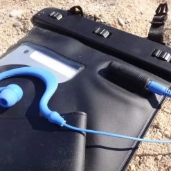 POCHETTE ETANCHE MP3 AVEC PRISE JACK ETANCHE SEAWAG -Kayak Aventure Soldes pochette etanche mp3 avec prise jack etanche seawag 5