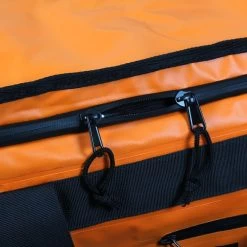 Sac De Voyage étanche DUFFEL BAG 90L HOWZIT - ORANGE -Kayak Aventure Soldes sac de voyage etanche duffel bag 90l howzit orange black 6